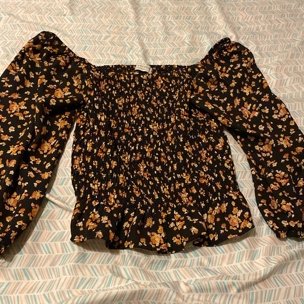 brand:Ross Dress For Less color:black with orange pinkish   flowers size:xs